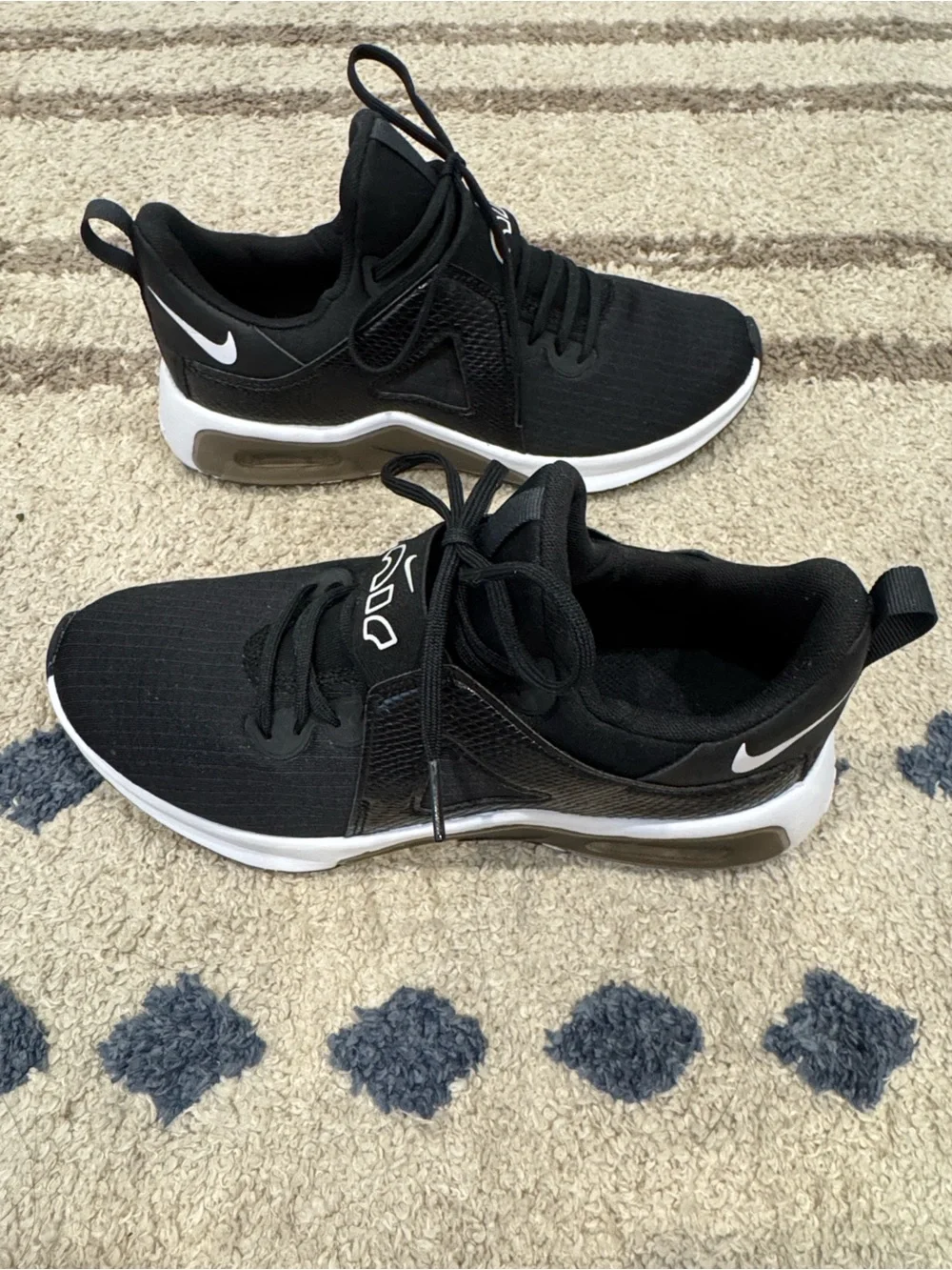 Nike breathable knit